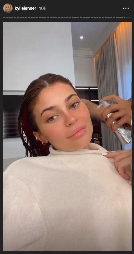 KYLIE-JENNER_CELEBRITIES-COLOR-WOW-DREAM-COAT-THE-SKINCARE-DISTRICT